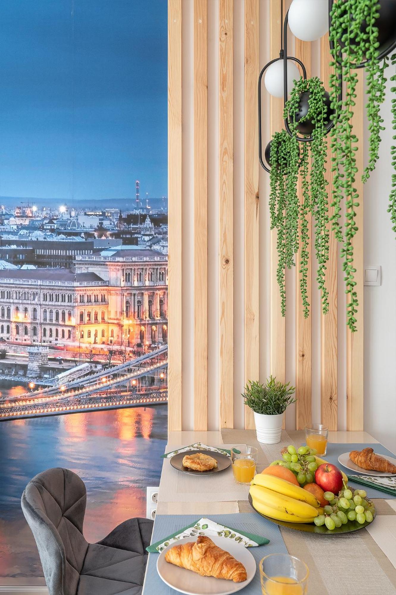 Newly Renovated!!! - Modern Apartment 10 Minutes From The Grand Boulevard Budapest Bagian luar foto